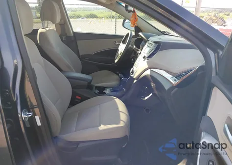 2016 Hyundai Santa Fe Sport 2.4L z USA, uszkodzony, nr VIN 5XYZUDLB0GG377237